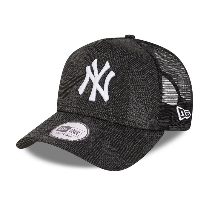 New York Yankees Engineered Fit A-Frame Trucker Lippis Mustat - New Era Lippikset Tukkukauppa FI-718230